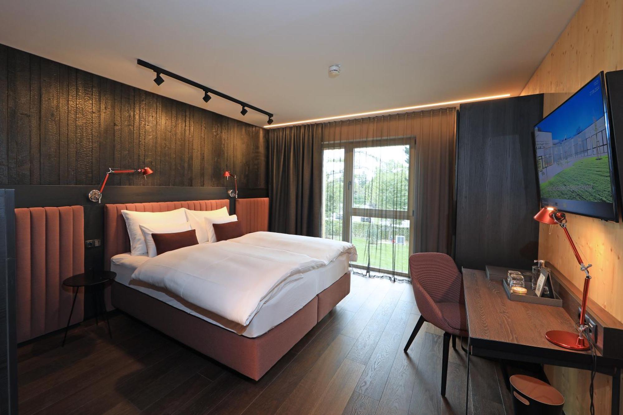 Hotel Steiermarkhof Graz - Aus Holz Gebaut, Von Huegeln Gekuesst Eksteriør bilde