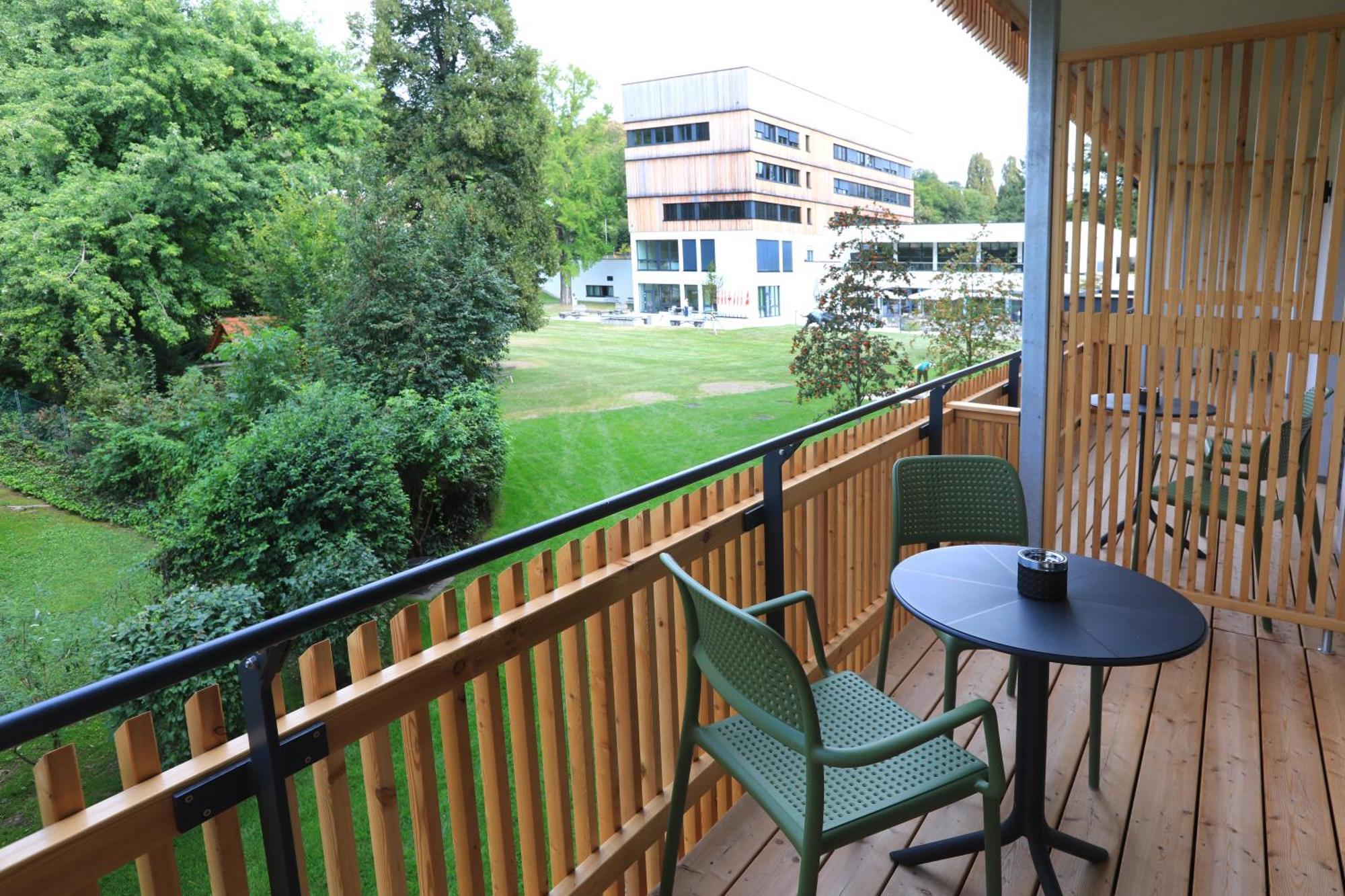 Hotel Steiermarkhof Graz - Aus Holz Gebaut, Von Huegeln Gekuesst Eksteriør bilde