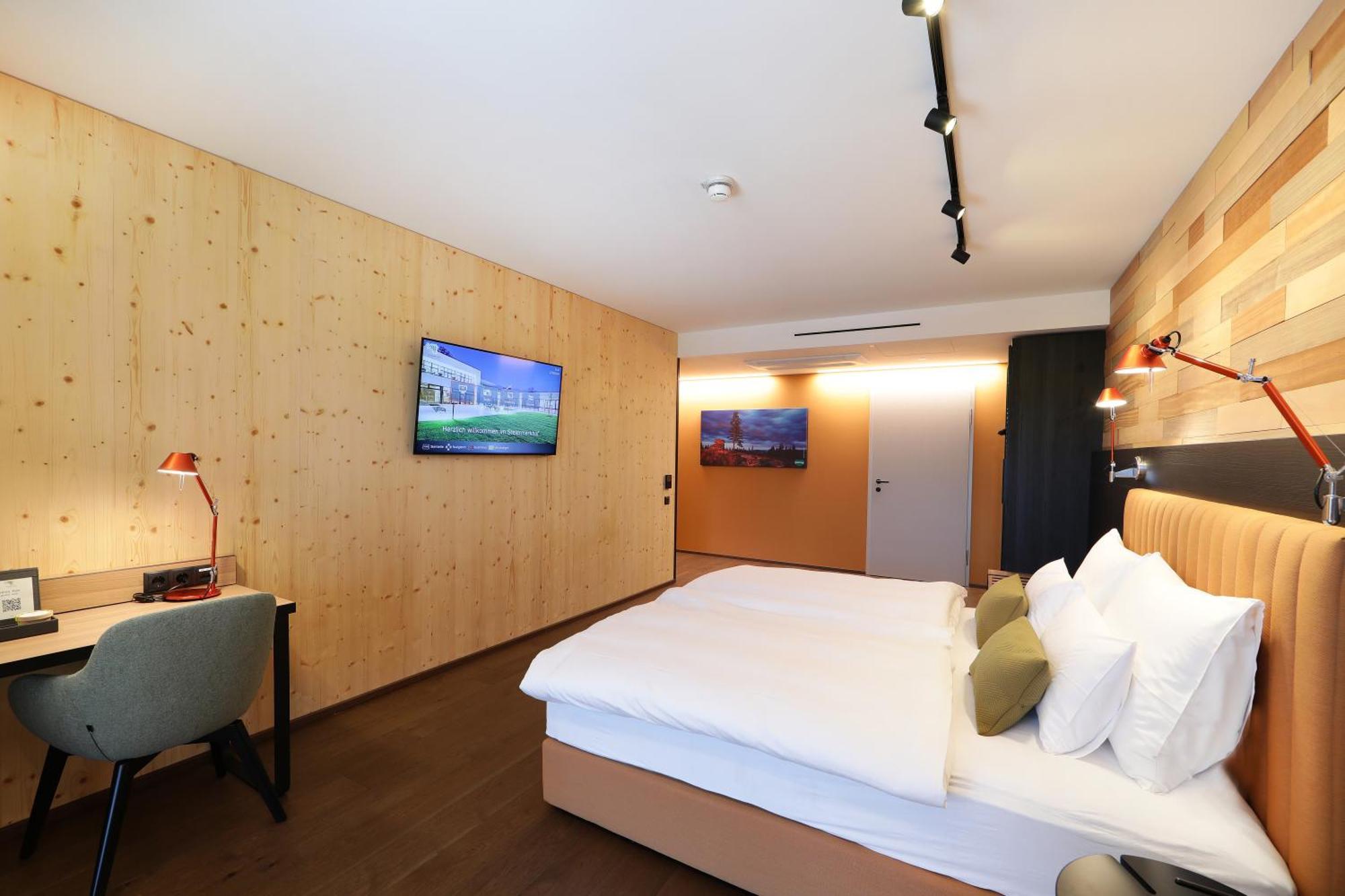 Hotel Steiermarkhof Graz - Aus Holz Gebaut, Von Huegeln Gekuesst Eksteriør bilde